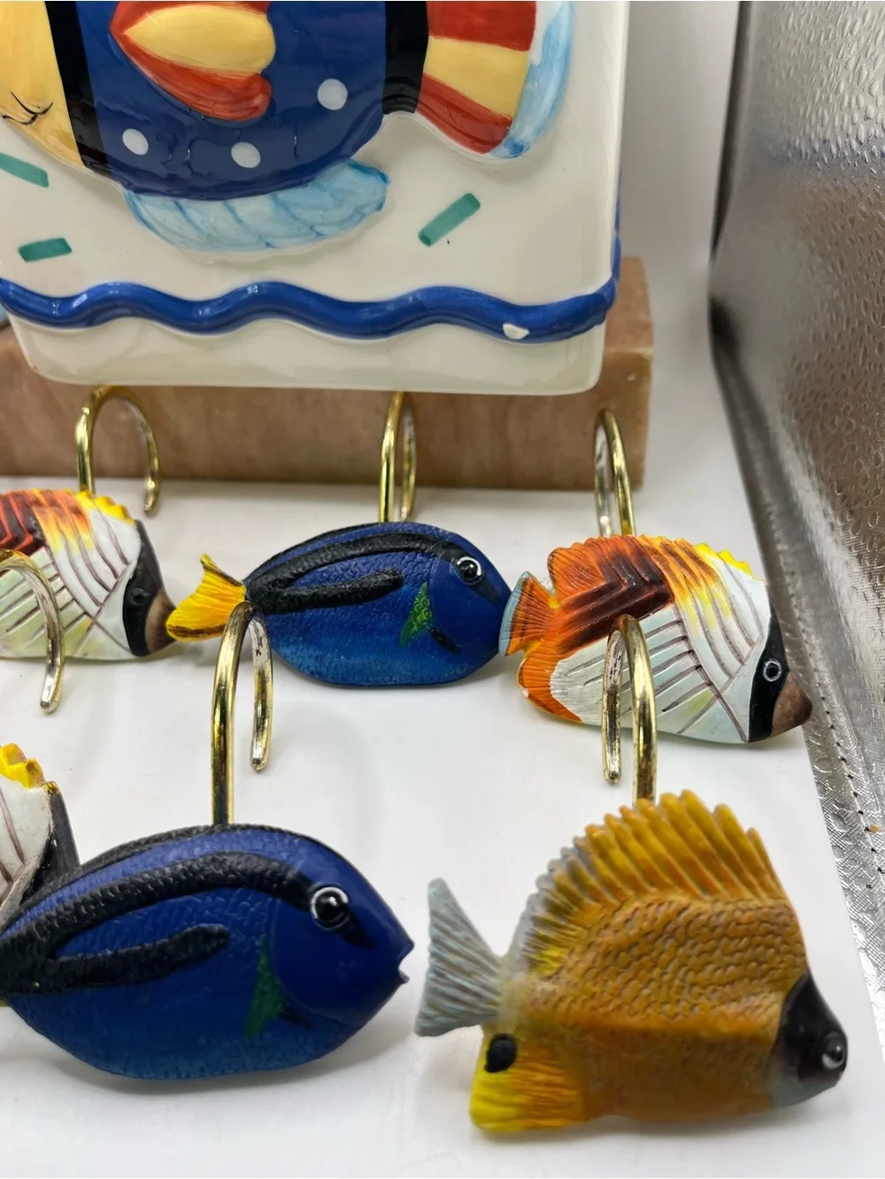 Coco Dowley Bacova Guild Ceramic Colorful Fish Tissue Cover Soap Dispenser Hooks
